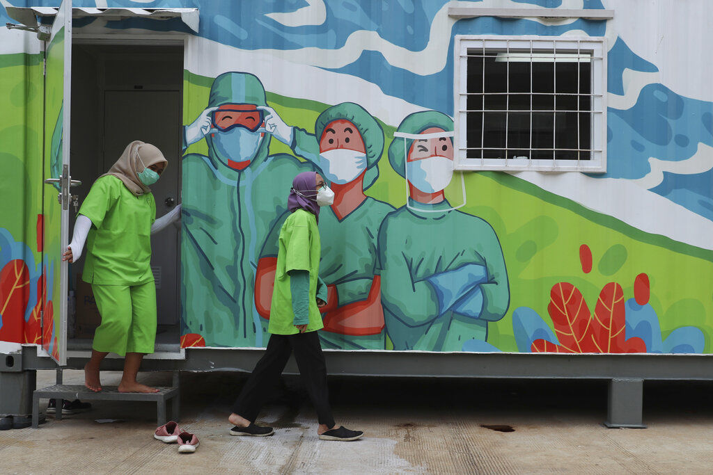 APTOPIX Virus Outbreak Indonesia